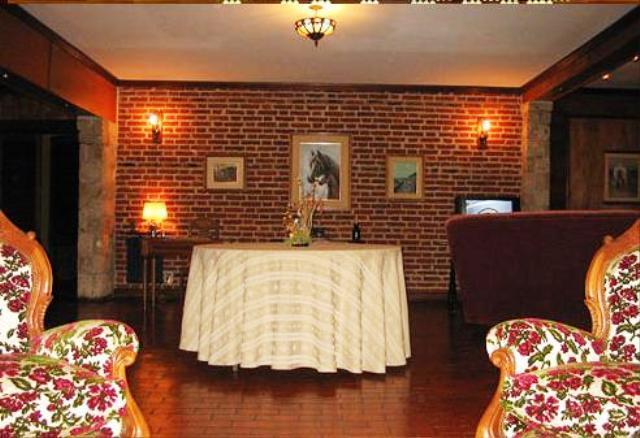 Nobles De Bosque Inn